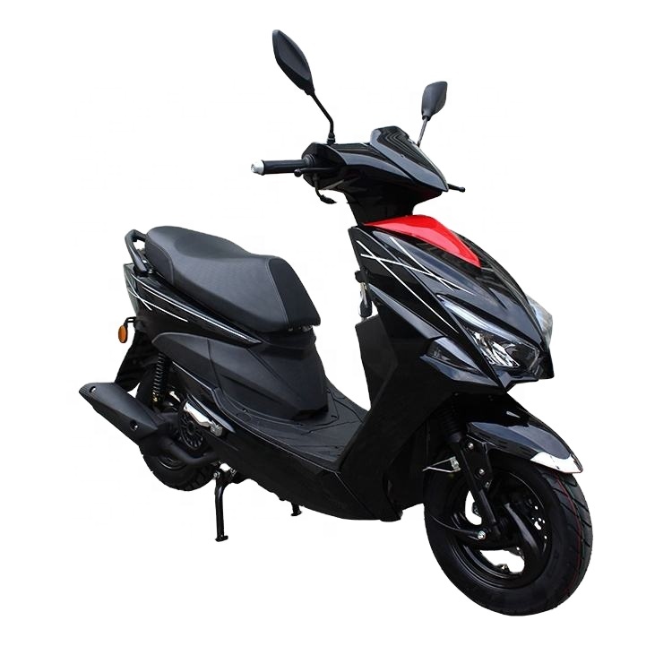 Moped satilir