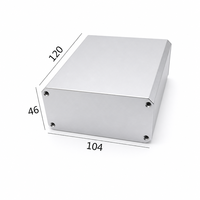 Boîtier de projet plat et fin en alliage d'aluminium anodisé 104*46*120mm, IP54, avec panneaux à 4 vis et découpes personnalisées pour contrôleur de compteur