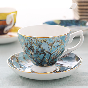 Tasse à thé et soucoupe en porcelaine fine à pied, design créatif de peinture Van Gogh - Product Image 4