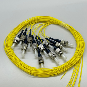 Pigtail de Fibra Óptica LSZH de Bajo Humo y Cero Halógenos ST/UPC de 12 Hilos Monomodo, 0.9mm, 1.5M para Empalmes ODF FTTH - Product Image 4