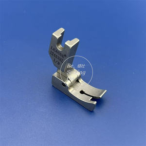 12463HL 3/16 12463HL 1/8 Pie Prensatelas Articulado con Guía Izquierda y Alimentación de <span class=keywords><strong>Aguja</strong></span> <span class=keywords><strong>para</strong></span> Máquina de <span class=keywords><strong>Coser</strong></span> de Puntada Fija, <span class=keywords><strong>para</strong></span> Camisas y <span class=keywords><strong>Telas</strong></span> Finas - Product Image 4