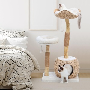 Tour d'activités pour chat d'intérieur de luxe, moderne, en bois véritable, hauteur réglable, avec griffoir, plateformes de saut et jouet suspendu en carton - Product Image 4