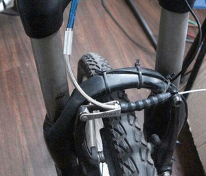 Guía de cable para frenos V-Brake de bicicleta con cubierta de goma antipolvo, protector de cable de freno, piezas para frenos V-Brake de bicicleta - Product Image 6