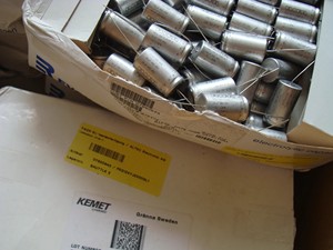 A142mp330q450a peg124yj2330ql1 nhôm điện phân tụ-trục chì peg124 450V 33UF 105C <span class=keywords><strong>22k</strong></span> giờ trục - Product Image 4