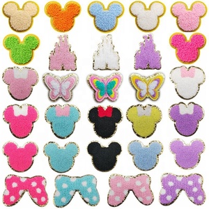 Toppe in Ciniglia Termoadesive all'Ingrosso, Patch Ricamate Personalizzate per Vestiti, Cappelli e Borse - Product Image 1