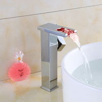Robinet de lavabo de salle de bain en laiton chromé avec cascade LED, montage sur comptoir, monocommande, durable, garantie 5 ans