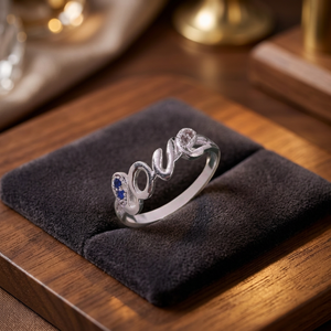 Anillo de Plata Fina para Mujer con Caligrafía Original de Amor, Hecho en India, Ideal para Regalo - Product Image 5