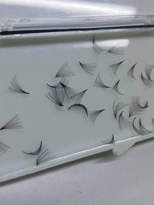 Extensiones de Pestañas Nhu Y Eyelash NY12D Hechas a Mano, Volumen Completo 12D, Fácil Aplicación, Grosor de 0.05mm, Uso en Salón de Belleza, Sintéticas - Product Image 3