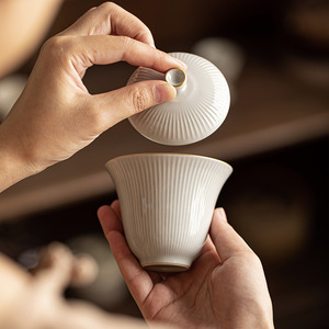Chinese Style Porcelain Gaiwan With Lid Antique Glaze Vertical Stripe Kung Fu <b>Tea</b> <b>Set</b> For Home Use - Product Image 1
