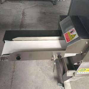 Máquina Cortadora de Carne Cocida Automática CE de Alta Eficiencia con Cinta Transportadora para Fábricas de Jamón, Pollo y Carne de Res - Product Image 5