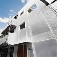 Revêtement en aluminium effet marbre ignifuge et anticorrosion, plaque d'aluminium effet pierre pour projets de façade d'aéroports, de métros et d'hôpitaux
