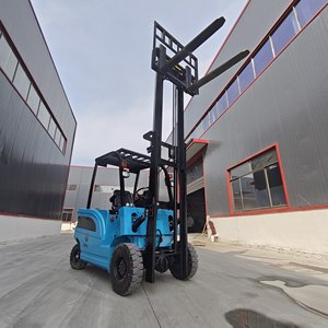 Montacargas Eléctrico de Alta Capacidad a Precio Económico con Accesorios, Apilador Eléctrico de 3 Toneladas para Uso en Granjas y Fábricas - Product Image 2