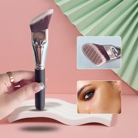 Ensemble de 8 pinceaux de maquillage de luxe à manche en bois et poils synthétiques pour application de fond de teint sur le visage