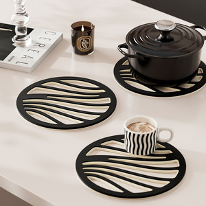 ยูโฟรูแผ่นรองกันความร้อนแบบกลมกันลื่นสำหรับภาชนะบนโต๊ะอาหารใช้ในครัวชุดสองชิ้น - Product Image 4