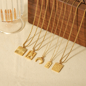 Collar con colgante de sol cuadrado de acero inoxidable chapado en oro de 18 quilates, diseño retro francés, para mujer, estilo geométrico, ideal para regalo. - Product Image 1