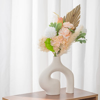Mini Vase en céramique nordique décoration créative de la maison sens avancé Pigment blanc Simple brûlant Ins Style mat pour fleurs séchées