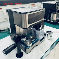 Machine à café électrique à commande numérique 1,6 L avec porte-filtre 51 mm, fonction pré-infusion, préparation de lait, latte et cappuccino 500 ml