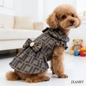 Robes et chemises classiques de style décontracté en polyester pour chiens de petite et moyenne taille de JXANRY pour les Yorkshire Terriers et les Bulldogs - Product Image 1