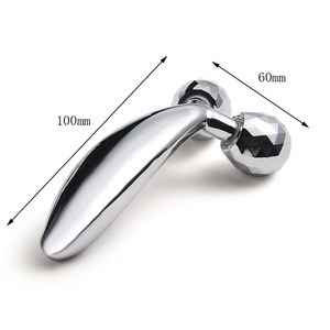 Rouleau de massage facial magnétique Y-Shape 3D en argent, fin, raffermissant et étanche, pour vente en gros - Product Image 3