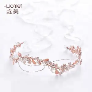 El más nuevo diseño de la boda diamantes de imitación accesorios del pelo de la flor rosa de oro vestido de novia casco