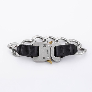 yunnique Men's <b>Titanium</b> Steel <b>Chain</b> Bracelet With Safety Buckle Geometric Design For Streetwear Fashion - Product Image 3