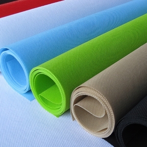Tissu non tissé en polypropylène spunbond imperméable et respirant, fourni directement par l'usine, pour usage médical, rembourrage et broderie - Product Image 6