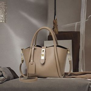 Bolso bandolera de verano de nuevo estilo de diseñador 2025, bolso cuadrado pequeño informal, bolso de hombro sencillo para mujer - Product Image 3