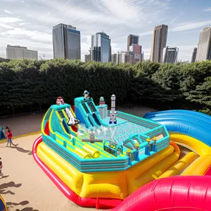 Slide inflável quente do parque temático Jumping Castle Play Center com bola Pit Blow Up Playground Bouncy Castle Playground