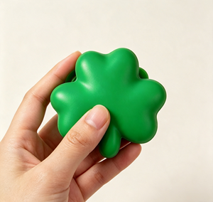 BSBH Novedad: Pelota Antiestrés de Trébol de Tres Hojas, Juguete de Espuma PU para Apretar, Regalo para el Hogar, Fiestas y Eventos, en Stock - Product Image 4