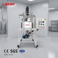 Homogénéisateur en acier inoxydable pour cosmétiques industriels, mélangeur homogénéisateur complet avec chauffage à double enveloppe et grattoir, 500 kg