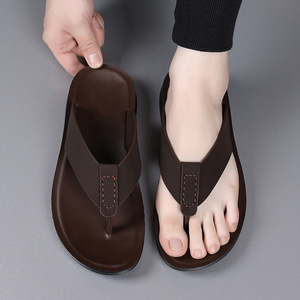 Sandales d'été pour hommes, tongs à bout ouvert, semelle extérieure en PU, semelle intermédiaire en EVA, sandales décontractées de plage, à enfiler, couleur unie, doublure textile, fabriqué en Chine - Product Image 4