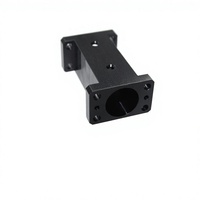 Support de montage en aluminium usiné CNC avec trous carrés et trous pour vis, pour applications de fraisage