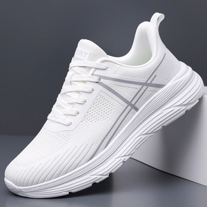 รองเท้าวิ่งตาข่ายแบบ unisex สำหรับฤดูร้อน น้ำหนักเบา ระบายอากาศได้ดี พื้นรองเท้าด้านนอกทำจากยาง พื้นรองเท้าชั้นกลางทำจาก EVA รองเท้ากีฬาใส่สบาย - Product Image 2