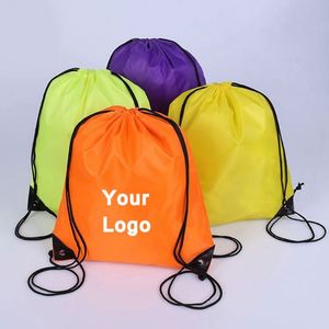 Sac à dos en nylon polyester 210D 420D personnalisé avec logo, étanche, pour sport et gym en extérieur, sac de sport portable à cordon de serrage, vente chaude - Product Image 1