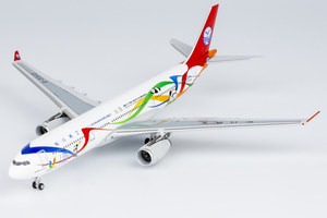 โมเดลเครื่องบินโลหะ 1/400 สายการบินเสฉวน รุ่น <span class=keywords><strong>A330</strong></span>-<span class=keywords><strong>300</strong></span> ลายแพนด้า หมายเลข B-5945 - Product Image 5