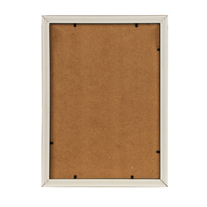 Ấp ủ lưu niệm vàng khung cổ điển để hiển thị hình ảnh yêu thích và trình bày như một món quà trọn đời có ý nghĩa - Product Image 5