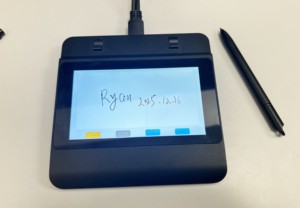 Tablette à signature électromagnétique <span class=keywords><strong>avec</strong></span> écran couleur de 5 pouces, dotée d'un module électromagnétique basé sur <span class=keywords><strong>Wacom</strong></span>. - Product Image 3