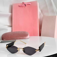 Nouvelles lunettes de soleil unisexes légères à monture carrée et petite, avec protection UV400, verres transparents et PC pour une utilisation en extérieur