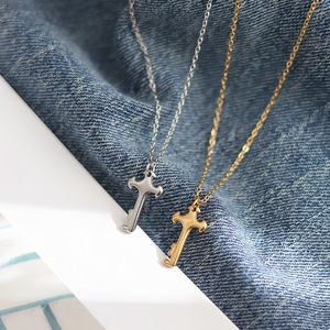 สร้อยคอจี้รูปกุญแจสแตนเลสสตีลแบบเรียบหรูสำหรับผู้หญิงจากไห่หนาน - Product Image 2
