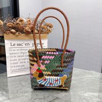 Tas Tote Anyaman Jerami Logo Kustom dengan Pegangan Bambu, Tas Belanja Pantai, Tas Tangan Resor Musim Panas, OEM ODM