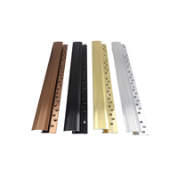 Plinthe de garniture de nez d'escalier en aluminium de qualité commerciale coupe de rayon personnalisée anti-usure