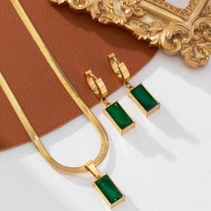 Conjunto de Collar y Aretes Chapados en Oro con Colgante, Joyería Elegante, Regalo de Cumpleaños, Boda, Aniversario, Navidad para Mujer - Product Image 6