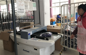 卸売ブラウン中世ナイトケープ & チュニック男の子ハロウィーンパーティーパフォーマンス衣装-子供のためのバイキングコスプレ (ポリエステル) - Product Image 6