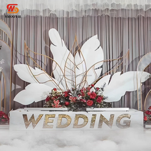 Scène de mariage lisse plume blanche toile de fond créativité arc métal plume pétale toile de fond support pour événements - Product Image 6