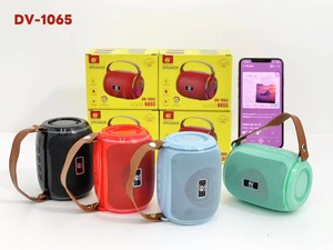 Nouveau kit de batterie <span class=keywords><strong>portable</strong></span> DV-1065, haut-parleur Bluetooth sans fil d'extérieur avec lumière RVB et système audio <span class=keywords><strong>miniature</strong></span> pour le fitness - Product Image 4