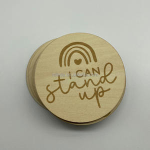 Cartes en bois personnalisées Hello World Birth Cartes mensuelles de nouveau-né Ballon de <span class=keywords><strong>grossesse</strong></span> Disques de jalon mensuels ronds - Product Image 2