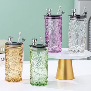Botella de vidrio para beber de oso pequeño colorido transparente de lujo a la moda de 350ml con tapa para agua de soda - Product Image 3