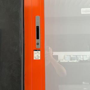 Porte coulissante <span class=keywords><strong>en</strong></span> alliage d'aluminium, style moderne, ignifuge, couleur personnalisée, pour cuisine, supermarché, portes et fenêtres. - Product Image 4