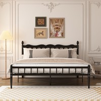Lit double en fer forgé de style français pour chambre principale, cadre de lit rétro épaissi de luxe léger pour usage en gîte, hôtel et école