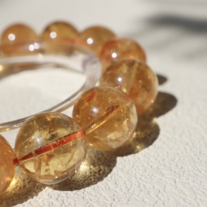 สร้อยข้อมือซิทรินควอตซ์คุณภาพสูง สร้อยข้อมือคริสตัลสีเหลืองคาราเมลเสริมโชคลาภ สร้อยข้อมือพลังจักระทางจิตวิญญาณ - Product Image 5